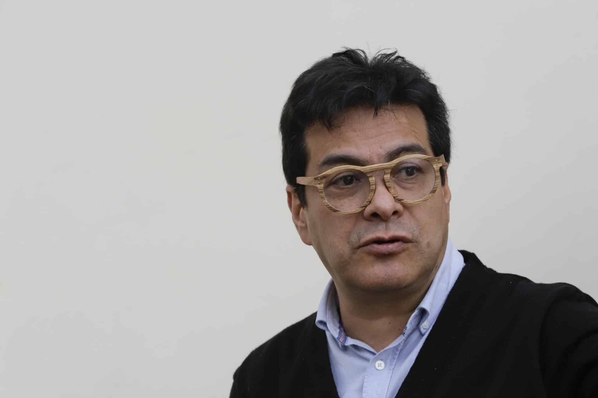 Fiscalía citará a declarar al comisionado de paz por reunirse con "Iván Márquez"