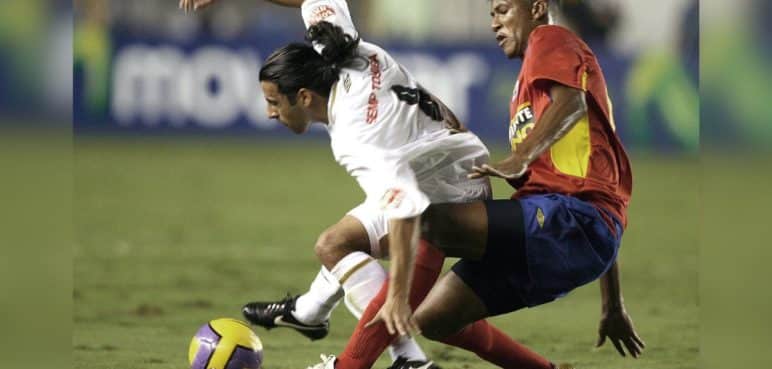 Detienen al exfutbolista colombiano Rolan de la Cruz por narcotráfico