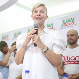 Nuevamente gobernadora del Valle del Cauca: Conozca a Dilian Francisca Toro