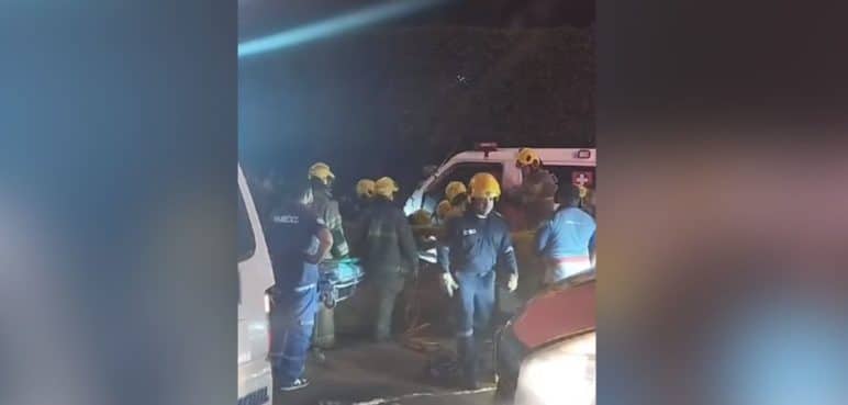 Video: Ambulancia protagonizó grave accidente de tránsito en el norte de Cali