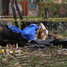 "Tomé valor y me fui a la avioneta": Así vivió un bombero el accidente aéreo en Cali