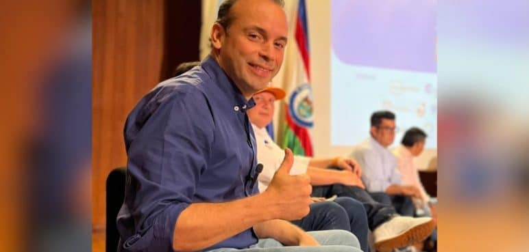 ¡Con cupo lleno! Hoy inicia el empalme ciudadano de Alejandro Eder