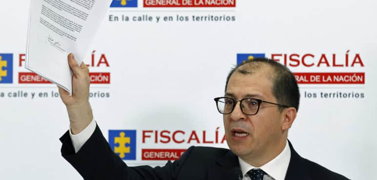 Fiscalía citará a declarar al comisionado de paz por reunirse con "Iván Márquez"