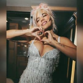 Karol G dará becas universitarias para mujeres 'Con Cora' en Medellín