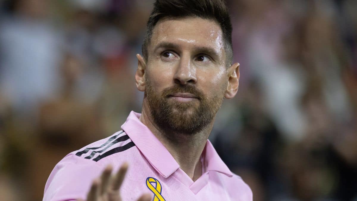 "El centenario regresa a casa": Mundial de fútbol de 2030 se jugará en Suramérica