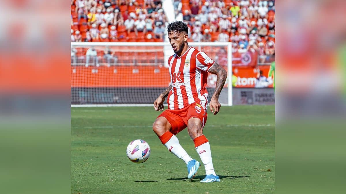 Video: ¡Juego limpio! Recogebolas sabotea acción de gol en el último minuto