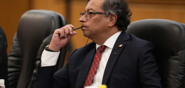 Petro tacha de "prematura" la negociación política con disidencias en el Pacífico