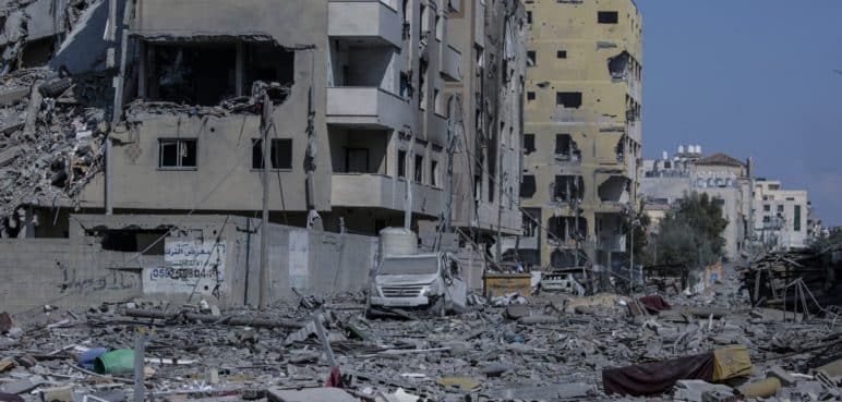 Petro vuelve a comparar los ataques de Israel, con los crímenes de nazis