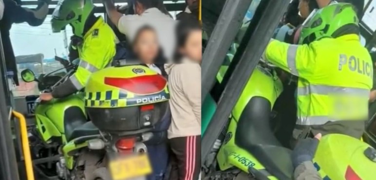 ¿Y el ejemplo? Patrullero de la Policía subió su moto a un bus de servicio público