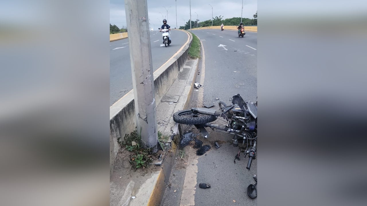 Explosión de fábrica de plástico alertó a comunidad en un barrio de Cali