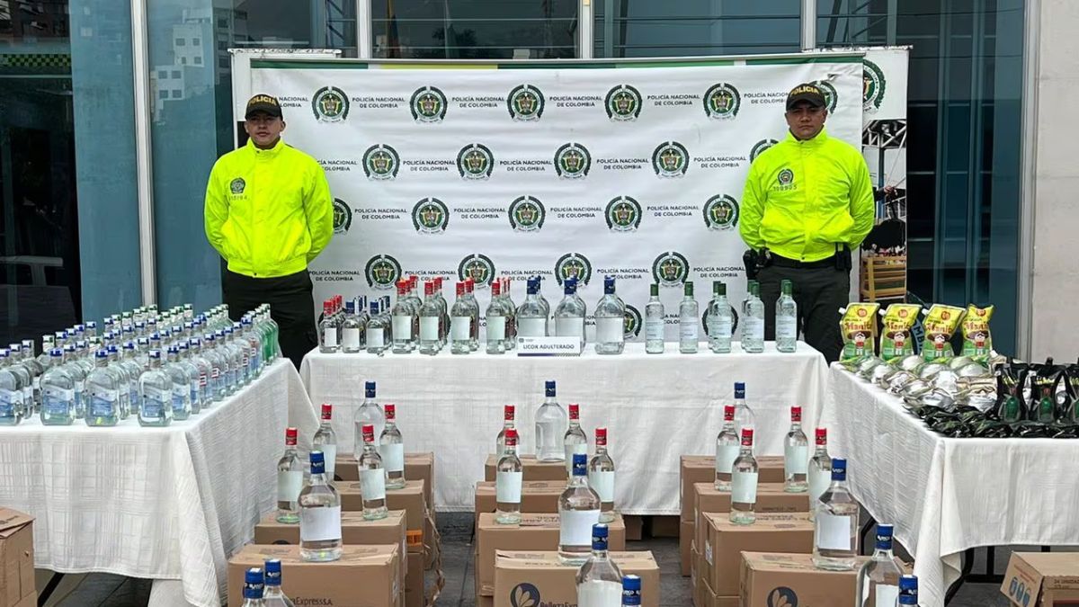 Incautan más de 1.300 botellas de alcohol adulterado en el oriente de Cali