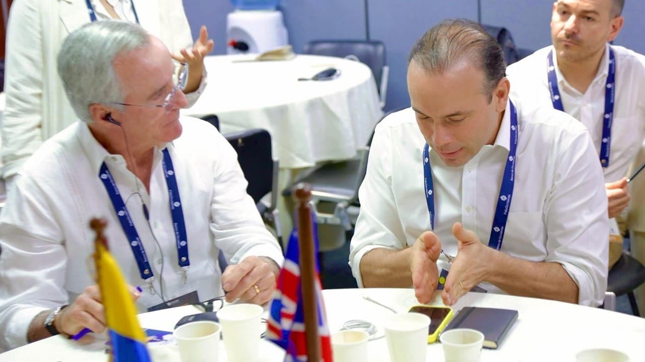 Inversión social y programas para jóvenes: Así fue la reunión entre Eder y Sarabia