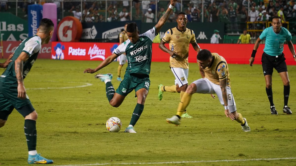 Un "tierno" para que lo contraten: Este sería el nuevo equipo de Leonel Álvarez