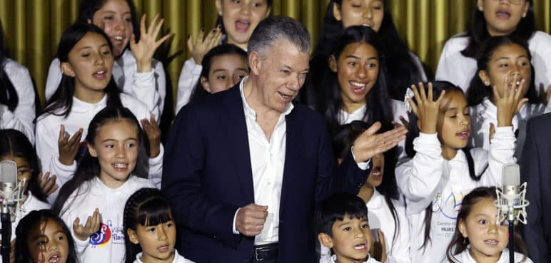 El mayor error del actual Gobierno es dar "patente de corso" a disidencias: Santos