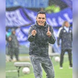 "Seguirá siendo el DT": Tulio Gómez ratifica a Lucas González en el banquillo
