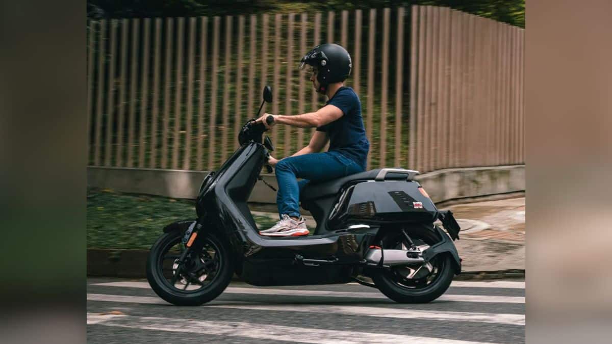 ¿Cuánto dinero se ahorraría con una moto eléctrica?