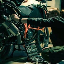 ¿Sabe cuándo cambiar la pastilla del freno a su moto? Tenga en cuenta estas señales