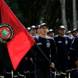 ¡Grandes héroes! El Senado condecoró al Cuerpo de Bomberos Voluntarios de Cali