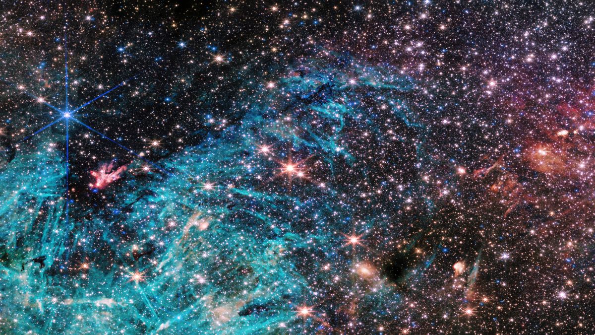 Telescopio James Webb revela imagen desconocida del corazón de la Vía Láctea