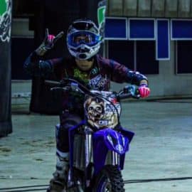¡A dos ruedas! Los caleños disfrutaron de acrobacias de motos en el Coliseo El Pueblo