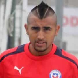 Arturo Vidal, futbolista chileno, de vacaciones en Cali