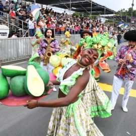 'La Fiesta de mi Pueblo': Desfile que resalta los 42 municipios del Valle del Cauca