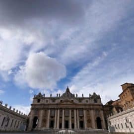 El Vaticano aprobó la bendición de parejas homosexuales o en situación "irregular"