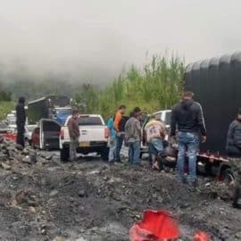 Se registró un fuerte deslizamiento de tierra en la Vía Panamericana