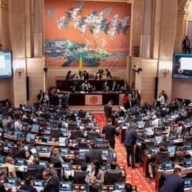 "Es un golpe mortal": Crece polémica por la aprobación de la reforma a la salud