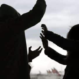 "Un caso aberrante": Expertos analizan casos de violencia en menores