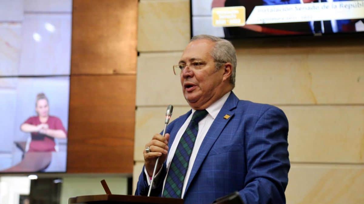 “No tiene ninguna vocación de apóstol”: Así describió Iván Name a Gustavo Bolívar