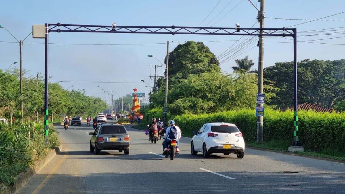 En video: Ciudadano denuncia obstáculo en bicicarril en el sur de Cali