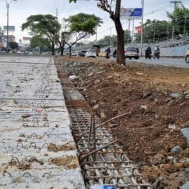 ¿Obras en la autopista suroriental son un peligro? Polémica tras llegada de la feria