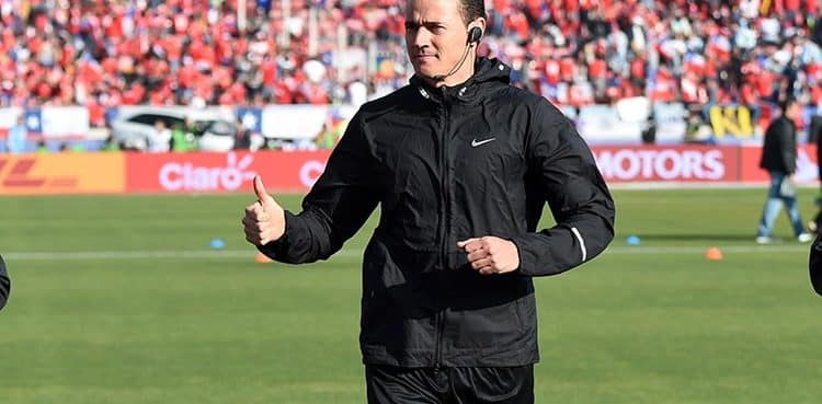 Roldán espera el pitazo final: Fue nominado como mejor árbitro del mundo