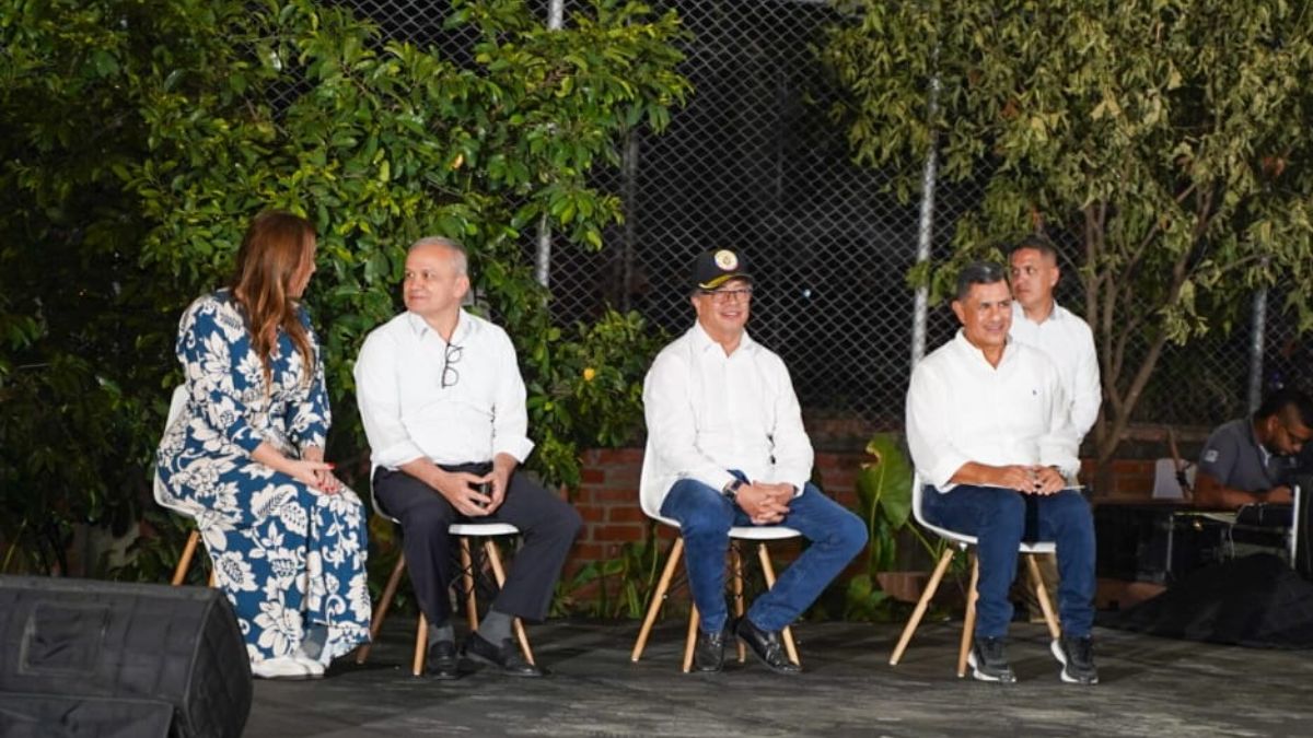 "Gracias por su paciencia": Petro aseguró que se cerró la brecha de la gasolina