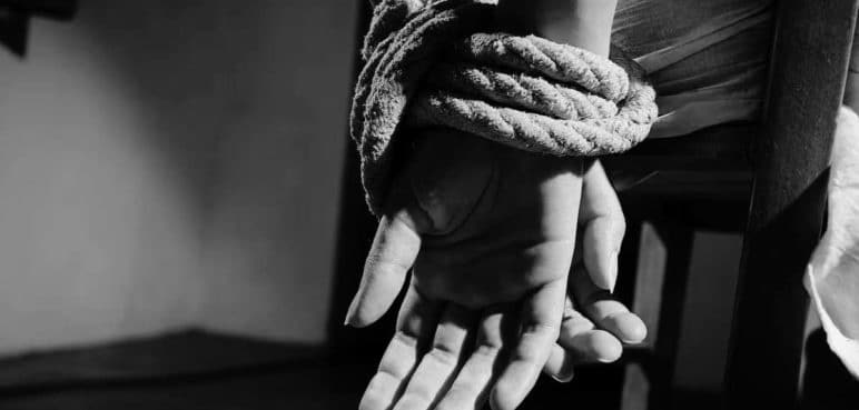 Criminales amordazaron a una familia y les robaron varios objetos de valor en Rozo