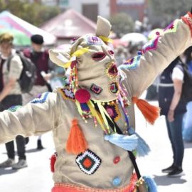 Carnaval de Blancos y Negros: Así se vivió la llegada de la familia Castañeda