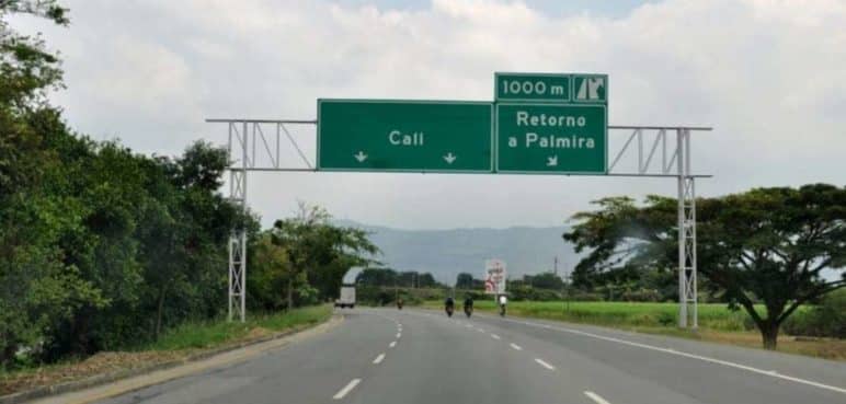 "La vamos a priorizar": Gobernadora sobre la iluminación de la doble calzada en Palmira