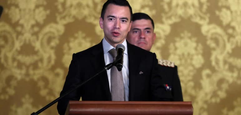Noboa propone un alza del 12 al 15 % del IVA para afrontar el conflicto armado en Ecuador