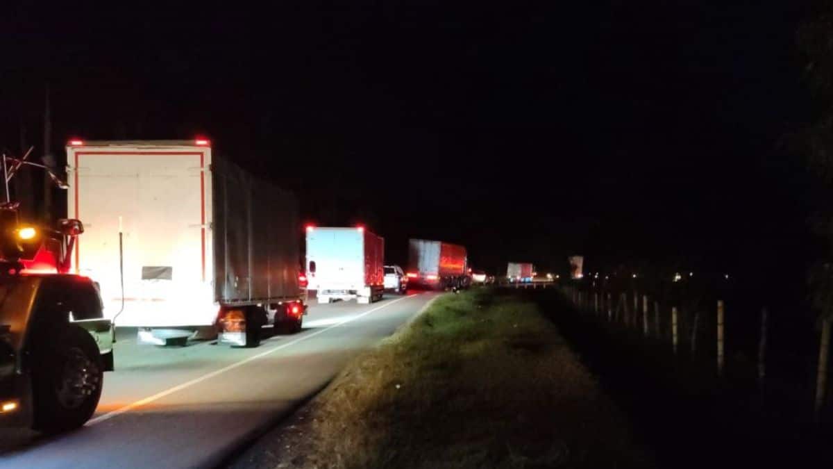 Cierre total de la vía Panamericana: Bloqueos por parte de resguardo indígena