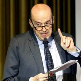 'Al presidente se le respeta': Álvaro Leyva sobre la carta enviada por Santos a la ONU
