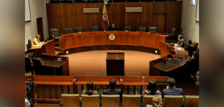 Excancilleres expiden comunicado por injerencia internacional en procesos de Colombia