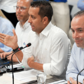 Primer bloque parlamentario: Seguridad y entrega del aeropuerto