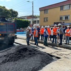 niciaron los trabajos de recuperación de la malla vial de Cali