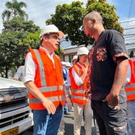 niciaron los trabajos de recuperación de la malla vial de Cali