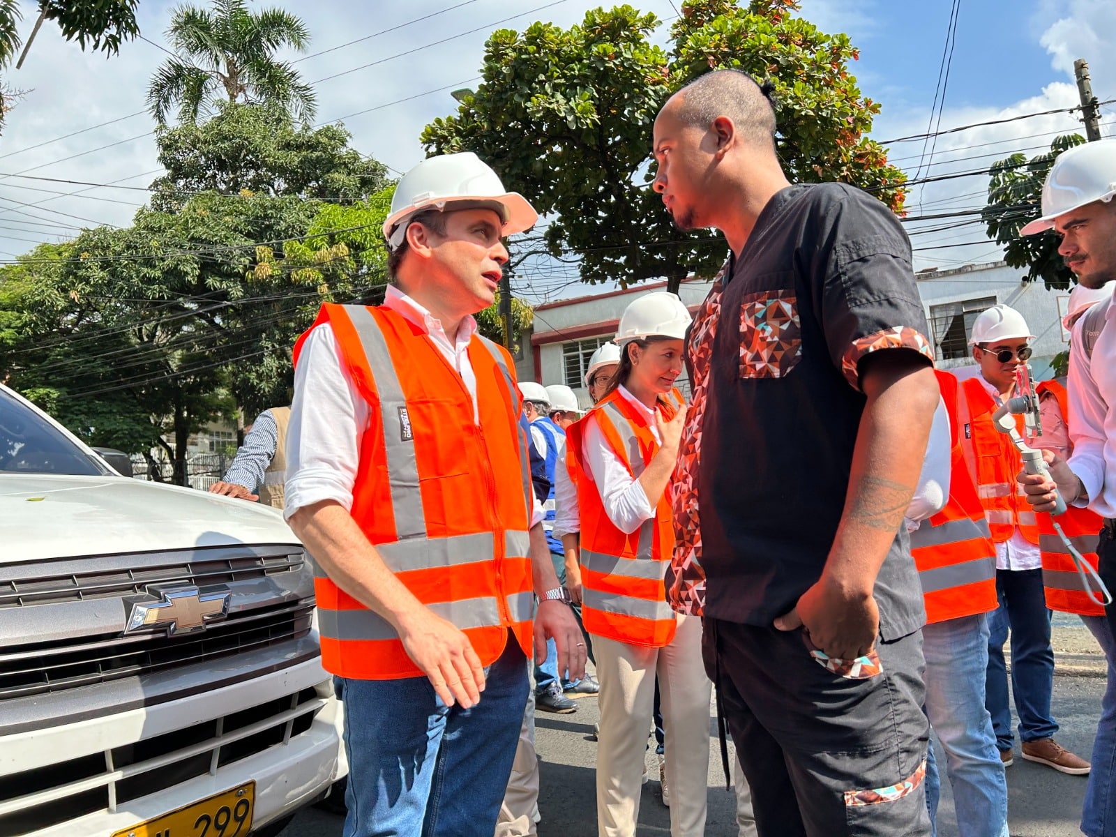niciaron los trabajos de recuperación de la malla vial de Cali