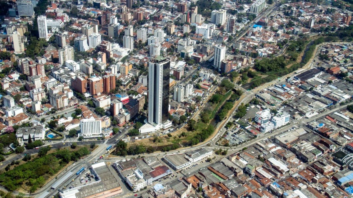 Alianza por la educación: Jóvenes del Valle podrán acceder a becas universitarias
