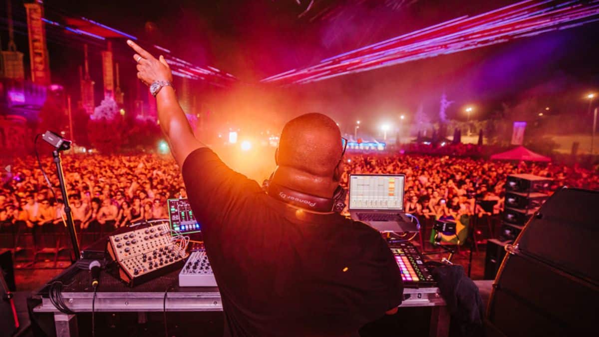 Regresa Voltaje, la fiesta electrónica que tendrá al Dj español Vendex en Cali