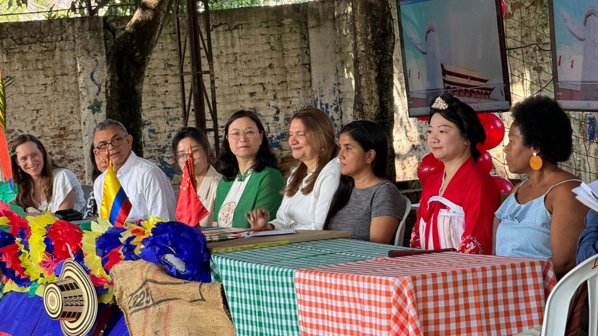 Intercambio cultural: Delegación de China visita colegios públicos de Cali