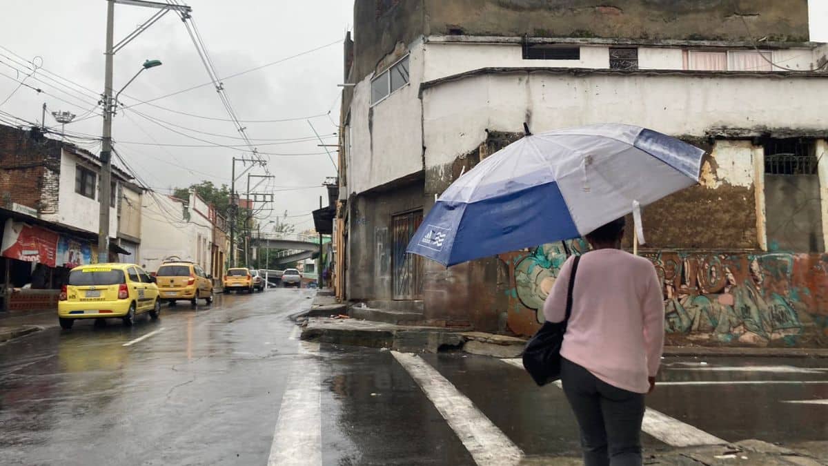 No olvide su paraguas: Se registran fuertes lluvias en Cali
